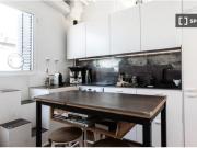 Con dos espacios al aire libre para disfrutar del aire...