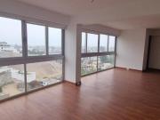 Con hermosa vista a la ciudad Casurinas Sur entre la Av....