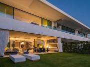 Con una ubicación exclusiva, diseño excepcional, y sólo...