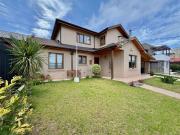 Concón, amplia casa 4 dormitorios, quincho, jardín, 450...