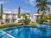 ¡COND. DE SOLO 5 CASAS CON ALBERCA!, A 5 MIN DEL CENTRO...