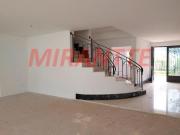 Cond. fechado de 775m² com 4 quartos