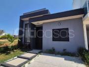 Cond. Jardim Casa com Piscina em Condomínio Jardim