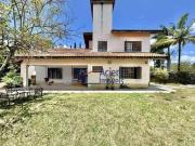 Cond Vila Velha Casa 95% TÉRREA, 3 suítes! Lote 1.546m²...