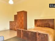Condiviso/Compagno Di Stanza 10 camere da letto, Rome...