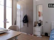 Condiviso/Compagno Di Stanza 11 camere da letto, Milan...