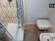 Condiviso/Compagno Di Stanza 11 camere da letto, Milan...