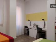Condiviso/Compagno Di Stanza 13 camere da letto, Milan...