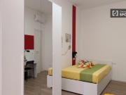Condiviso/Compagno Di Stanza 13 camere da letto, Milan...