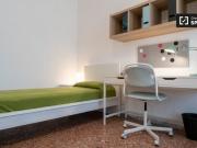 Condiviso/Compagno Di Stanza 2 camere da letto, Milan...
