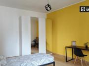 Condiviso/Compagno Di Stanza 2 camere da letto, Milan...