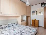 Condiviso/Compagno Di Stanza 2 camere da letto, Milan...