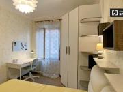 Condiviso/Compagno Di Stanza 3 camere da letto, Milan...