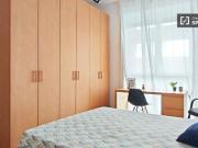 Condiviso/Compagno Di Stanza 3 camere da letto, Milan...