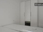 Condiviso/Compagno Di Stanza 3 camere da letto, Milan...