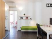 Condiviso/Compagno Di Stanza 3 camere da letto, Milan...