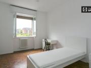 Condiviso/Compagno Di Stanza 3 camere da letto, Milan...