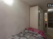 Condiviso/Compagno Di Stanza 3 camere da letto, Milan...