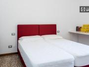 Condiviso/Compagno Di Stanza 3 camere da letto, Milan...