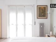 Condiviso/Compagno Di Stanza 3 camere da letto, Milan...