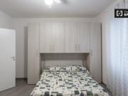 Condiviso/Compagno Di Stanza 3 camere da letto, Milan...