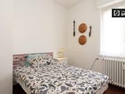 Condiviso/Compagno Di Stanza 3 camere da letto, Milan...