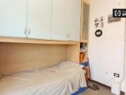 Condiviso/Compagno Di Stanza 3 camere da letto, Milan...