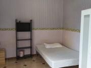 Condiviso/Compagno Di Stanza 3 camere da letto, Naples...