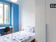 Condiviso/Compagno Di Stanza 4 camere da letto, Milan...