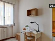 Condiviso/Compagno Di Stanza 4 camere da letto, Milan...