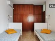 Condiviso/Compagno Di Stanza 4 camere da letto, Milan...