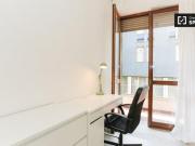 Condiviso/Compagno Di Stanza 4 camere da letto, Milan...