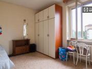 Condiviso/Compagno Di Stanza 4 camere da letto, Milan...