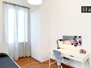 Condiviso/Compagno Di Stanza 4 camere da letto, Milan...