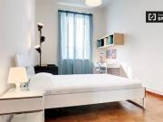 Condiviso/Compagno Di Stanza 4 camere da letto, Milan...