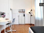 Condiviso/Compagno Di Stanza 4 camere da letto, Milan...