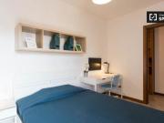 Condiviso/Compagno Di Stanza 4 camere da letto, Milan...