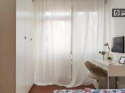 Condiviso/Compagno Di Stanza 4 camere da letto, Milan...