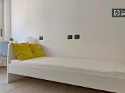 Condiviso/Compagno Di Stanza 4 camere da letto, Milan...