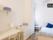 Condiviso/Compagno Di Stanza 4 camere da letto, Milan...