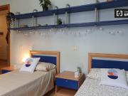 Condiviso/Compagno Di Stanza 4 camere da letto, Milan...