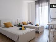 Condiviso/Compagno Di Stanza 4 camere da letto, Milan...