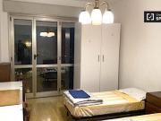 Condiviso/Compagno Di Stanza 4 camere da letto, Milan...