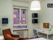 Condiviso/Compagno Di Stanza 4 camere da letto, Milan...
