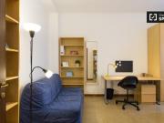 Condiviso/Compagno Di Stanza 4 camere da letto, Milan...
