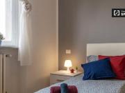 Condiviso/Compagno Di Stanza 4 camere da letto, Milan...