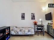 Condiviso/Compagno Di Stanza 4 camere da letto, Milan...