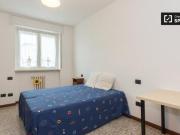 Condiviso/Compagno Di Stanza 4 camere da letto, Milan...
