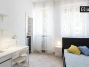 Condiviso/Compagno Di Stanza 4 camere da letto, Milan...
