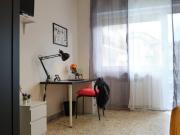 Condiviso/Compagno Di Stanza 4 camere da letto, Naples...